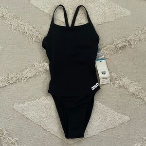 NWT Arena “Challenger” Swimsuit